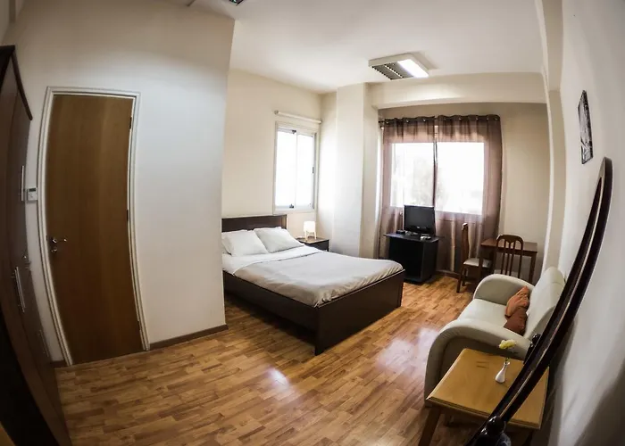 Elysium Capital * Nikósie